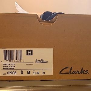 Size 8 Clark's black loafer